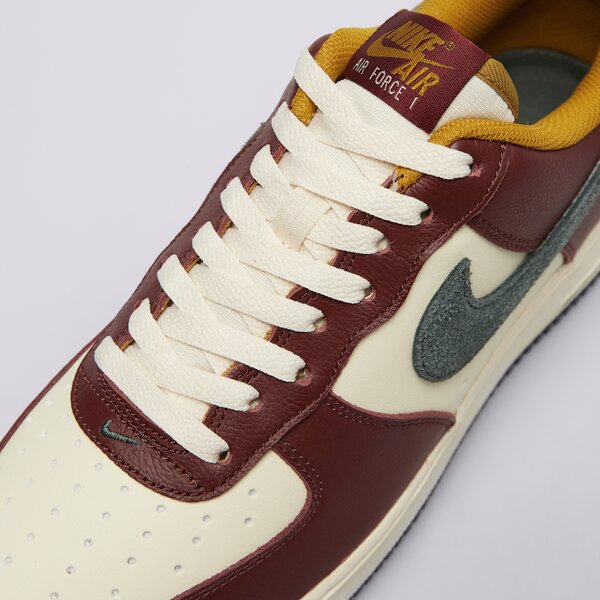 Мъжки маратонки NIKE AIR FORCE 1 '07 LV8 hq3612-113 цвят червен