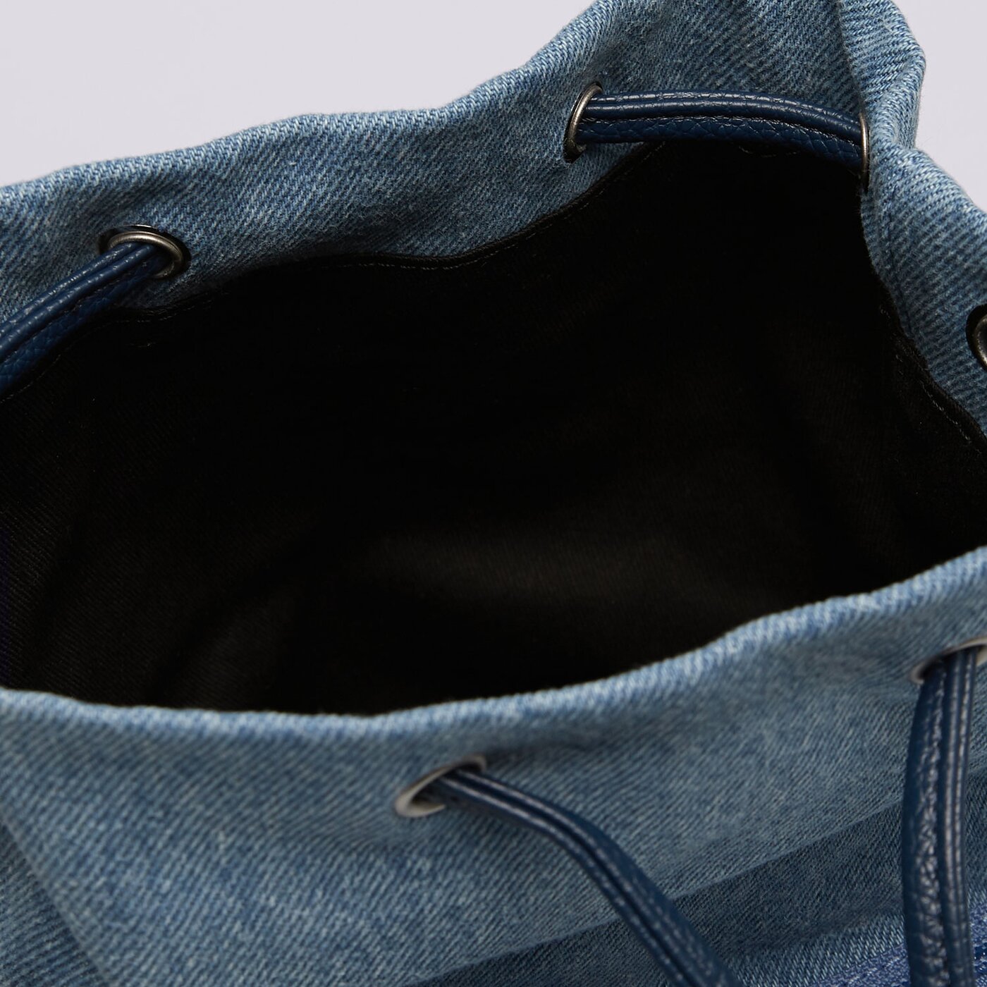 Дамски сак LEVI'S ЧАНТА WOMEN'S BUCKET BAG d7960-0000 цвят син