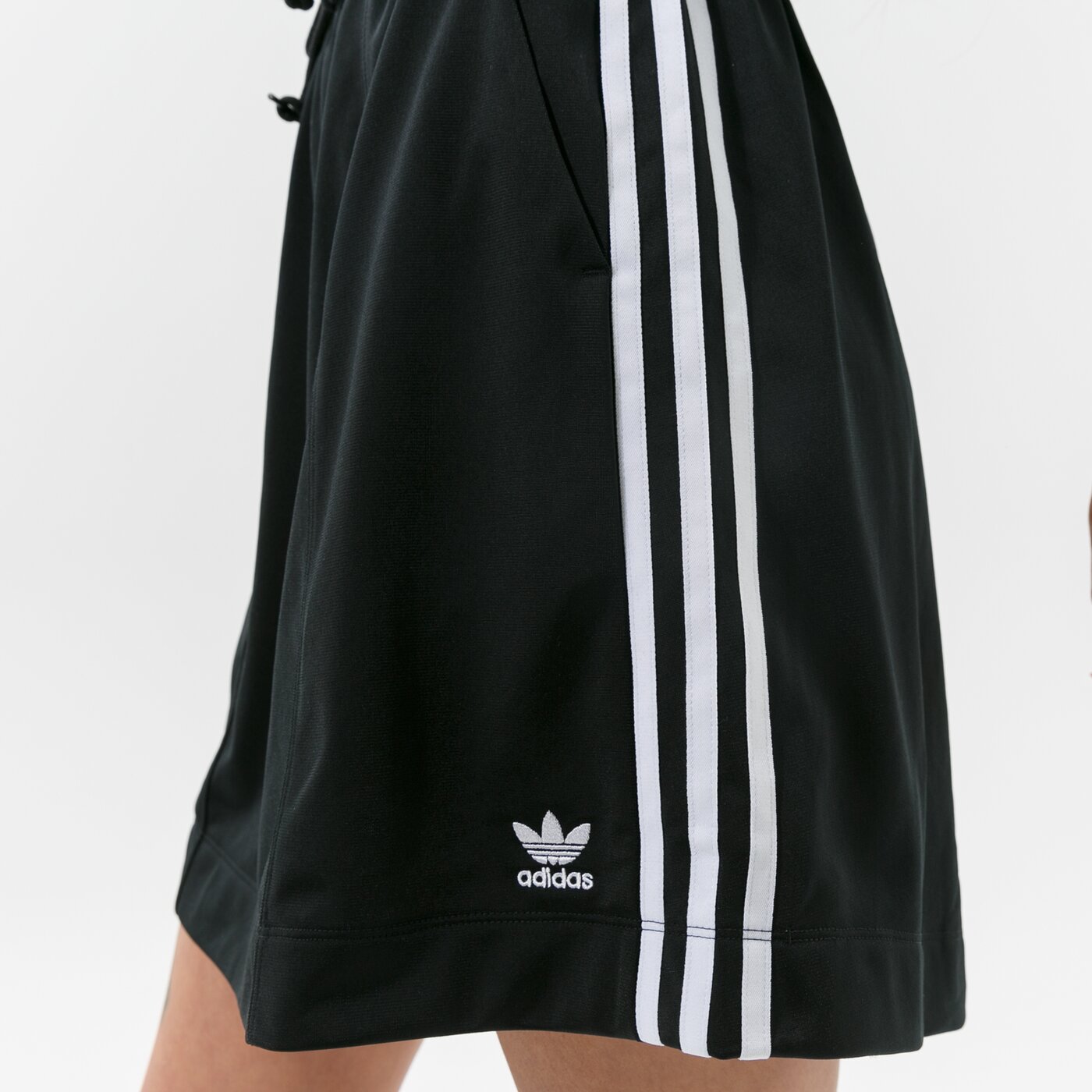 Дамски ADIDAS ПОЛА h37774 цвят черен