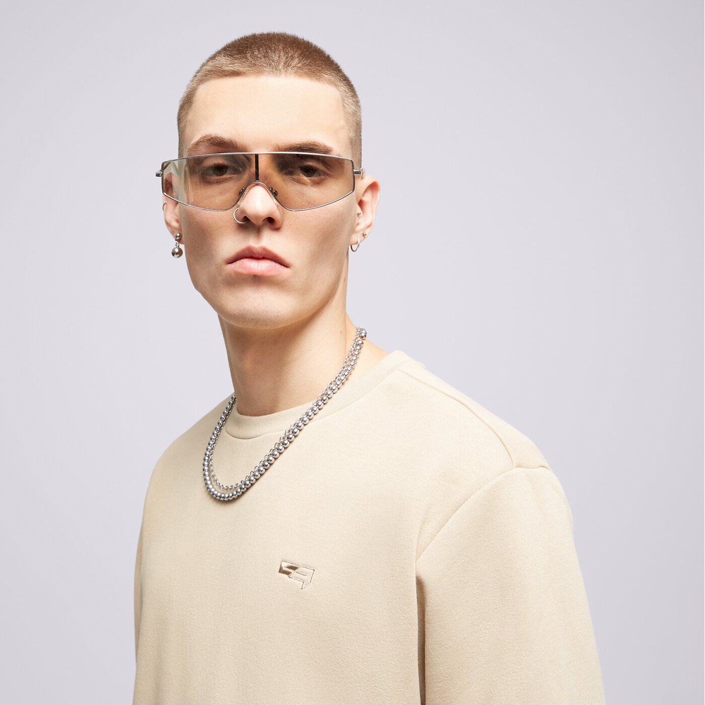 Мъжки суичър CONFRONT СУИТЧЪР ESSENTIAL CREW BEIGE cf323blm92001 цвят бежов