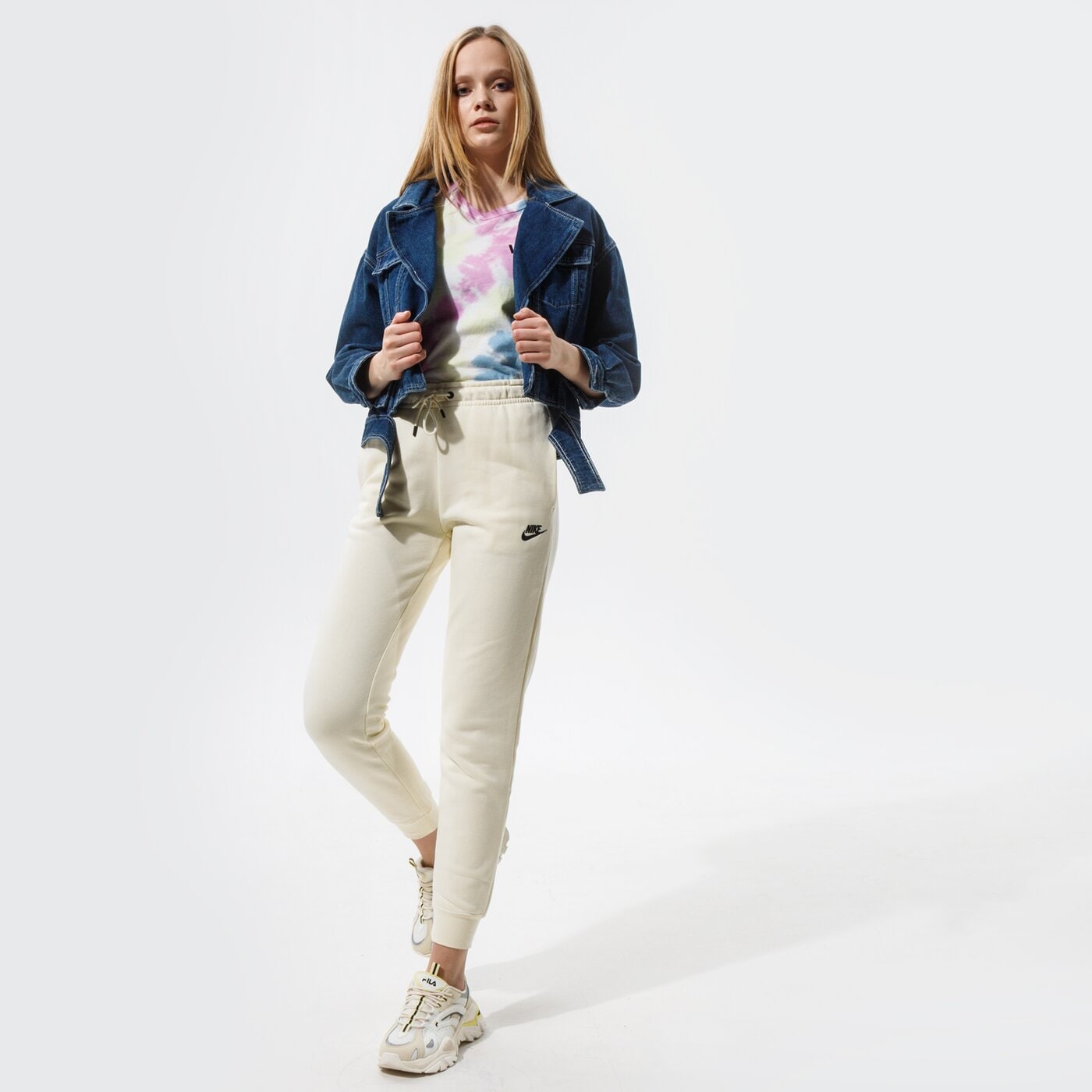 Дамска тениска VANS ТЕНИСКА WM SPIRALING WASH BABY TEE ORCHID vn0a53pp0fs1 цвят многоцветен