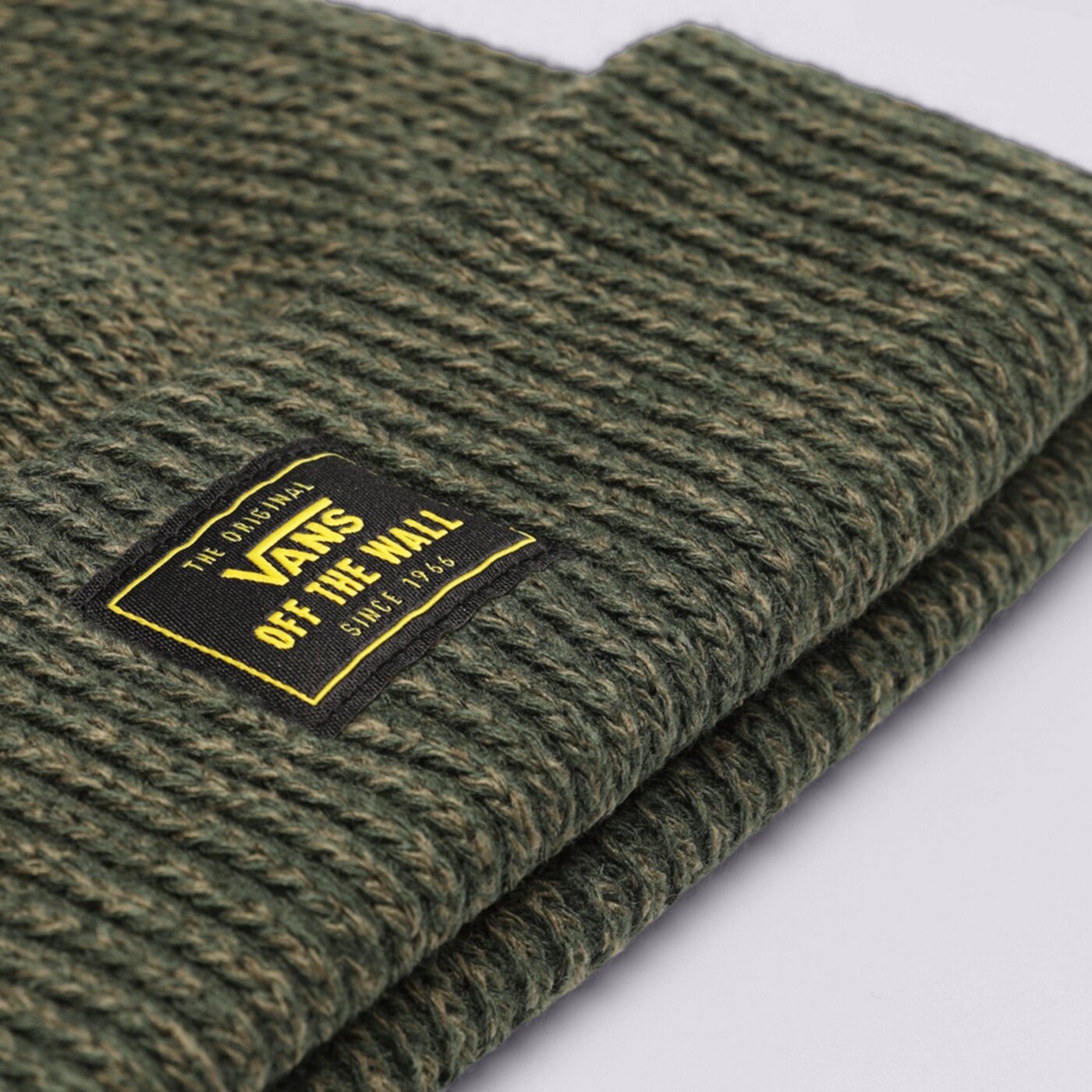 Дамска зимна шапка VANS ШАПКА MN BRUCKNER CUFF vn0a3i5lbd61 цвят зелен