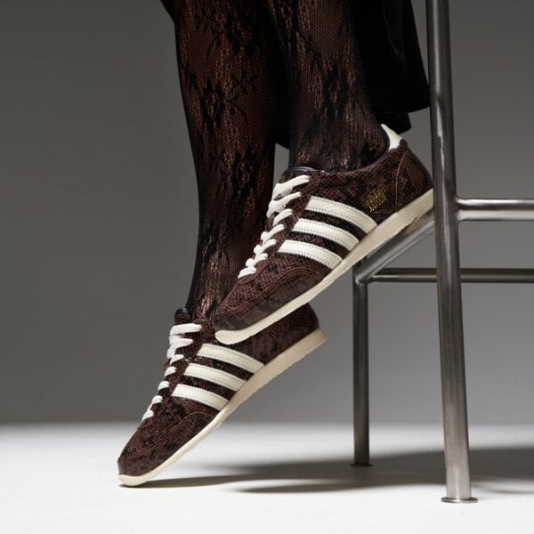 Дамски маратонки ADIDAS SL 72 OG W js3981 цвят черен