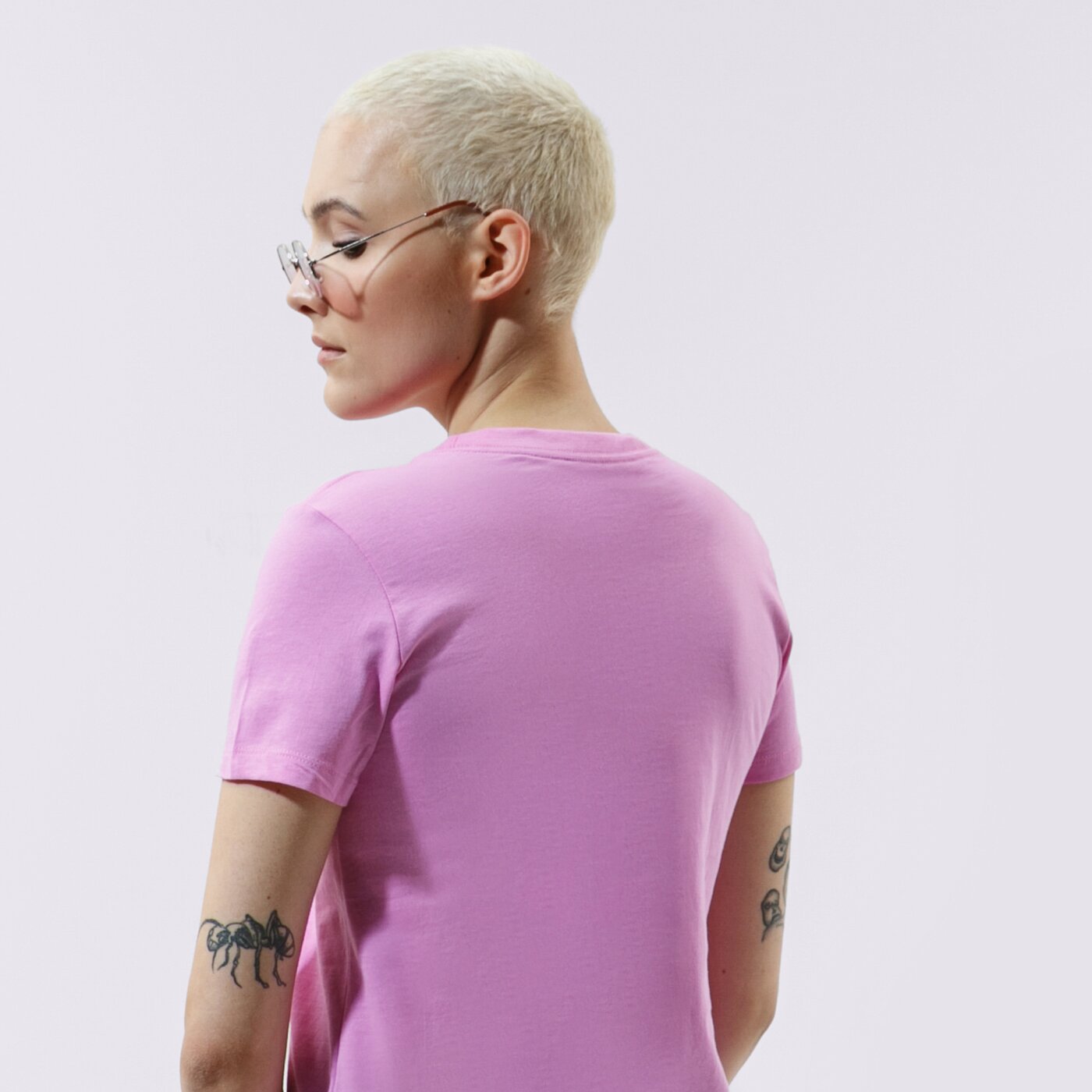 Дамска тениска CONVERSE ТЕНИСКА WMN NOVA CENTER FRONT LOGO TEE 10018268-a08 цвят розов