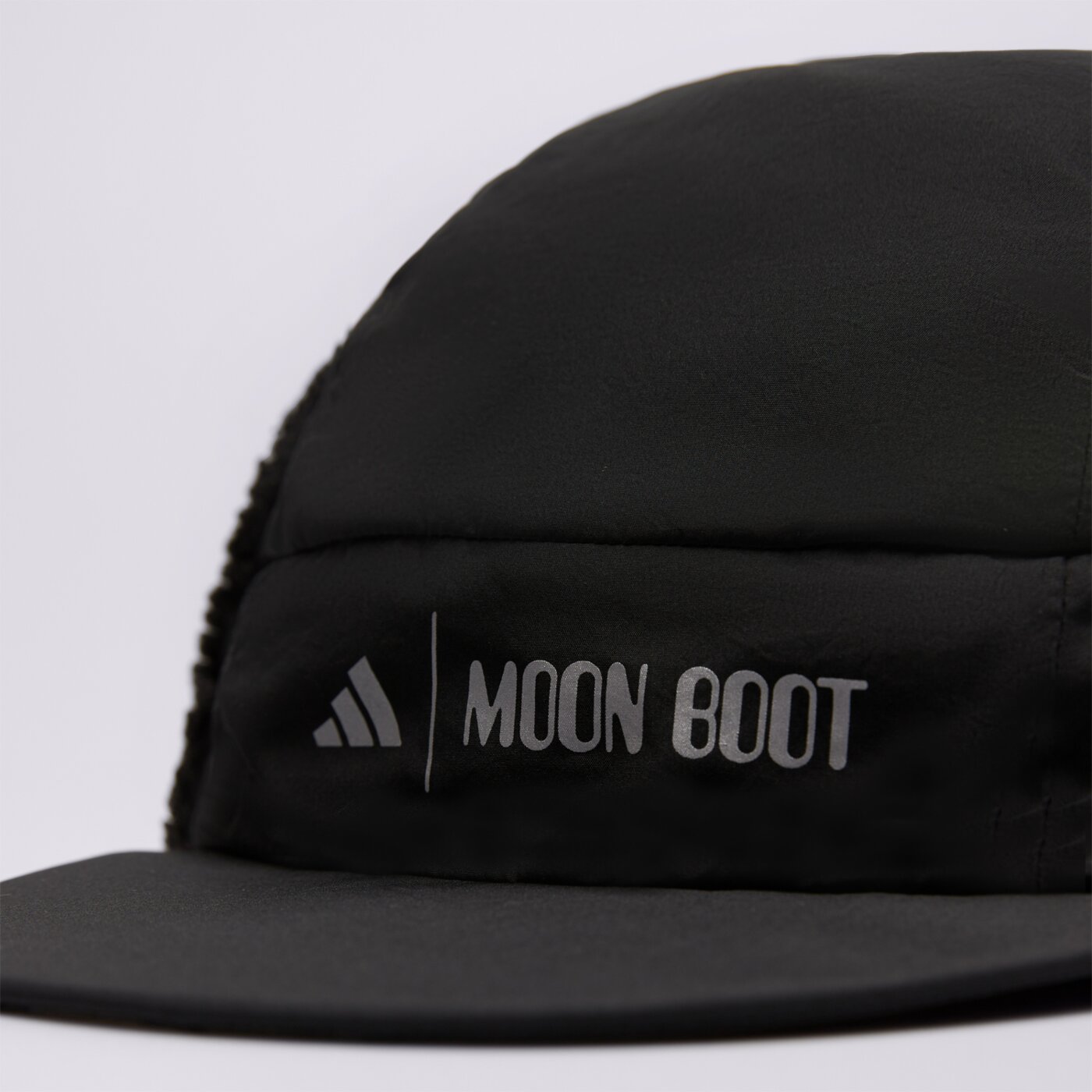 Дамска зимна шапка ADIDAS USZATKA CAP jl5070 цвят черен