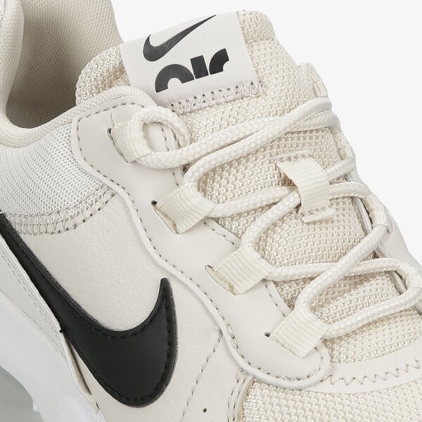 Дамски маратонки NIKE AIR MAX VERONA cv7057-100 цвят бежов