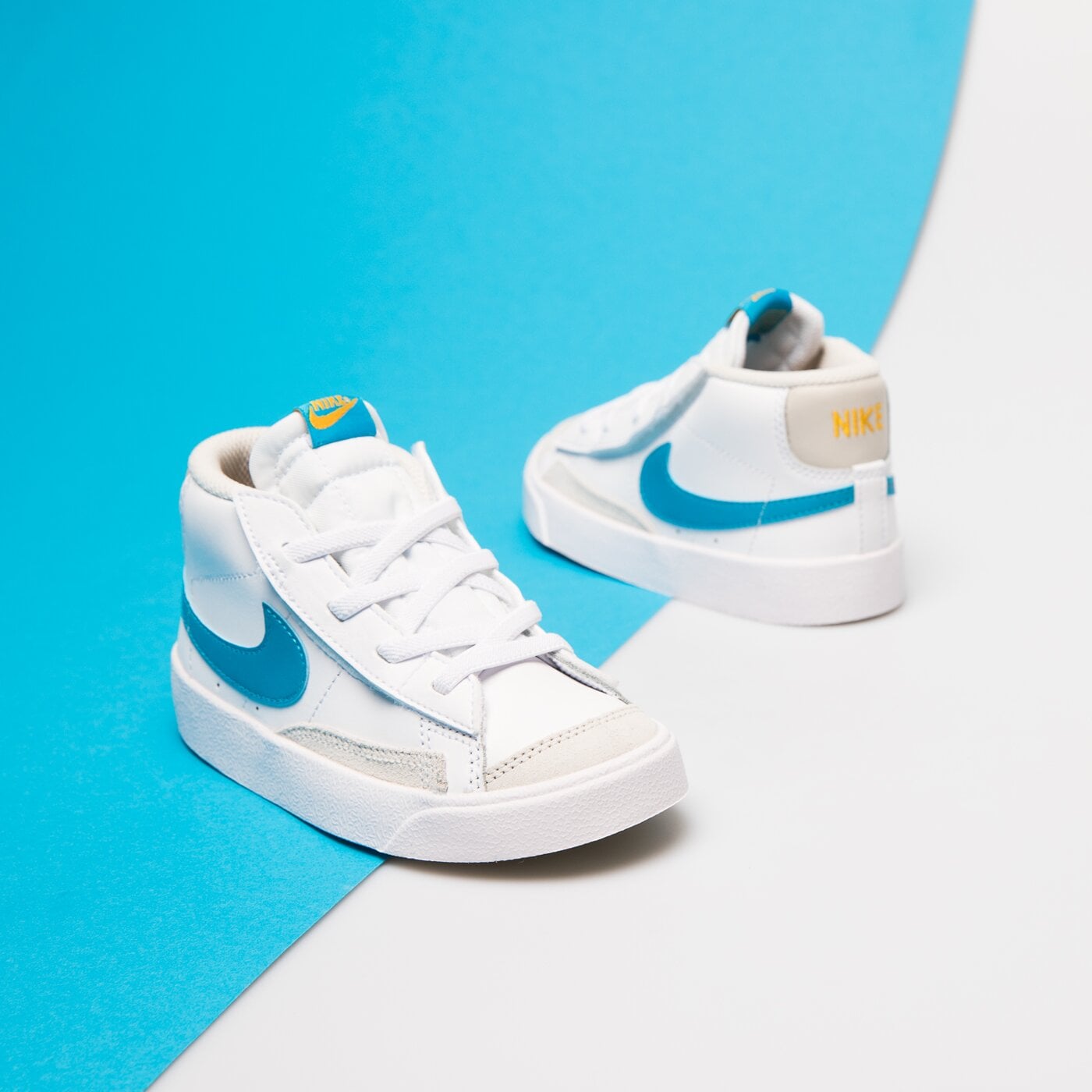 Детски маратонки NIKE BLAZER MID '77 da4088-107 цвят бял