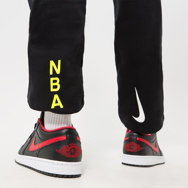 Мъжки панталони NIKE ПАНТАЛОНИ N31 M NK PANT FLC CTS 23 NBA dr9105-010 цвят черен