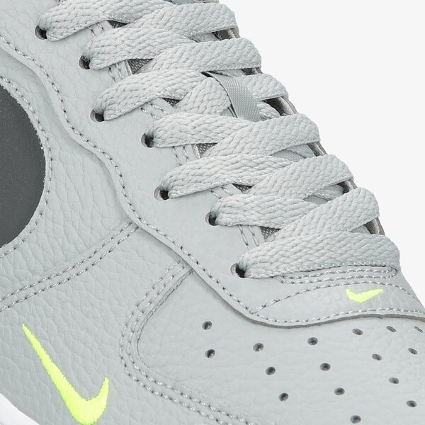 Мъжки маратонки NIKE AIR FORCE 1 LV8 dj6887-002 цвят сив