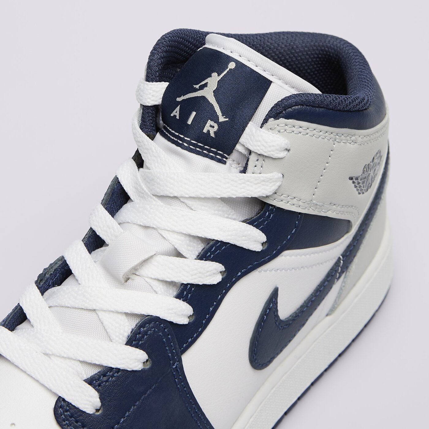 Детски маратонки JORDAN 1 MID  dq8423-146 цвят тъмносин