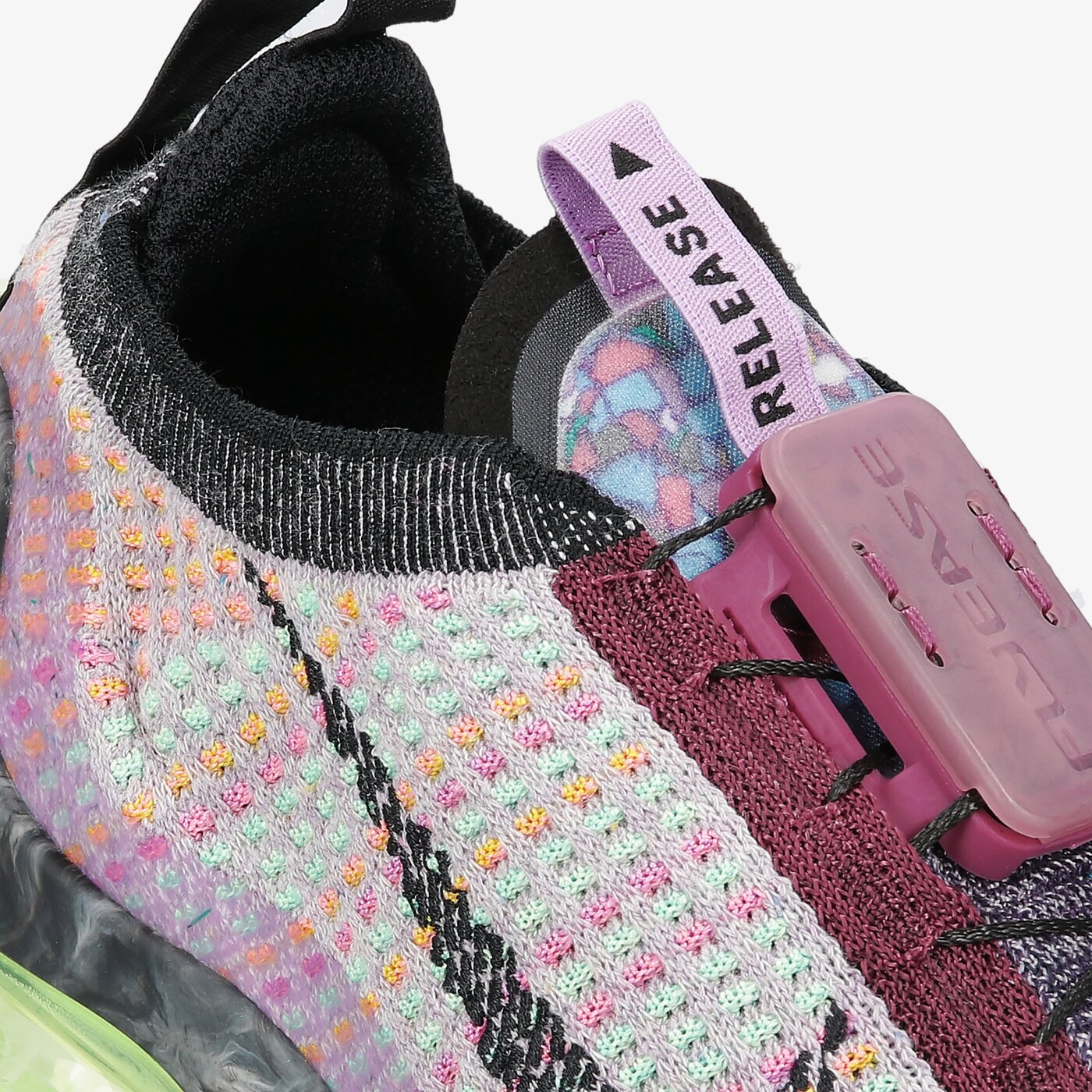 Дамски маратонки NIKE AIR VAPORMAX 2020 FLYKNIT cv8821-501 цвят черен