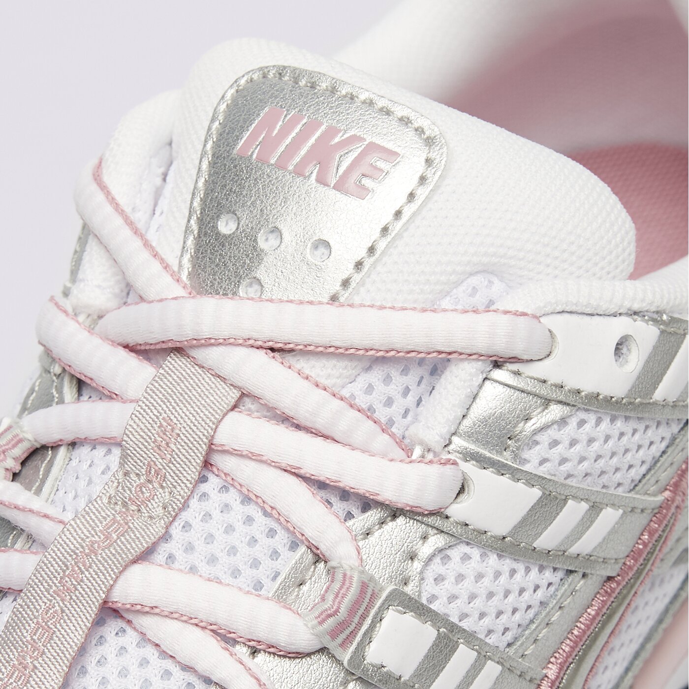 Дамски маратонки NIKE W P-6000 bv1021-108 цвят бял