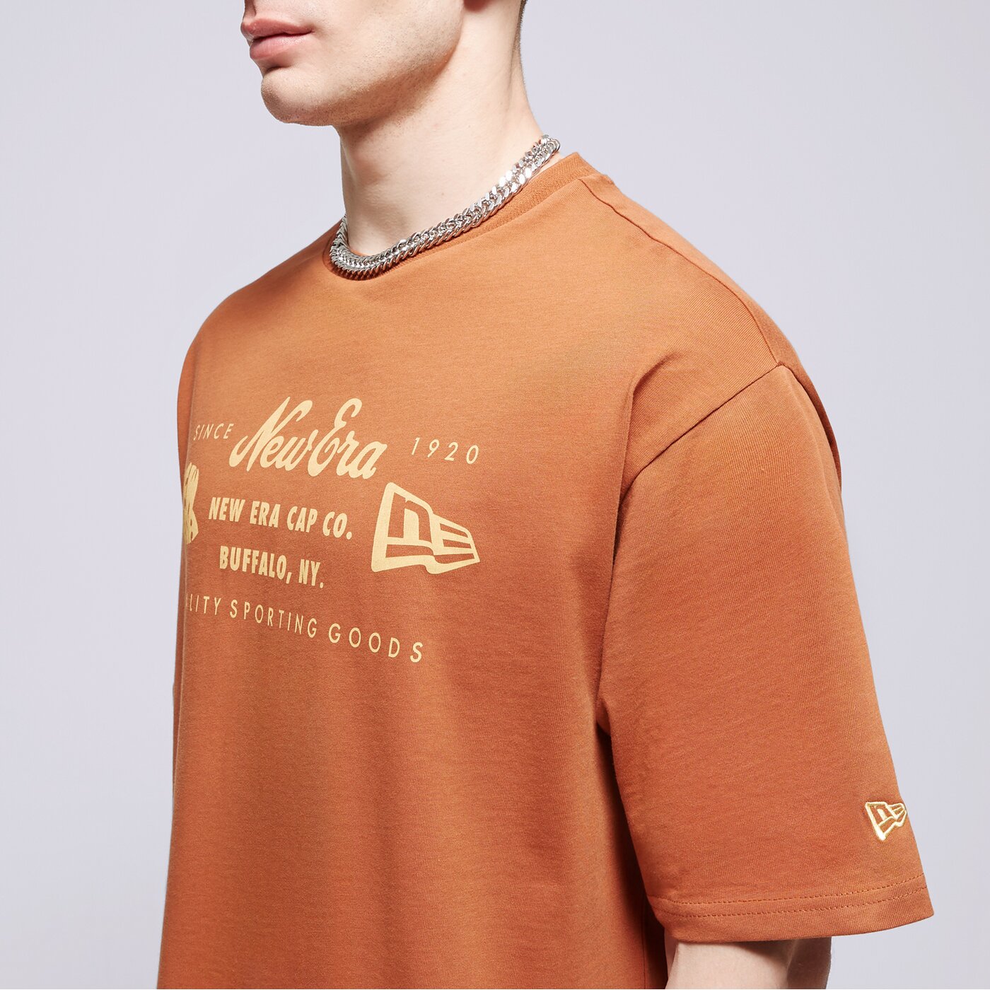 Мъжка тениска NEW ERA ТЕНИСКА NE HERITAGE PATCH OS NONE 60435368 цвят кафяв