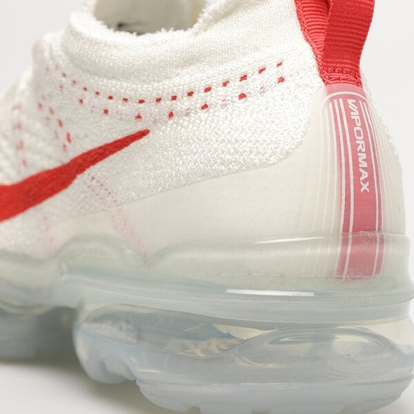 Дамски маратонки NIKE W AIR VAPORMAX 2023 FK NN dv6840-102 цвят бежов