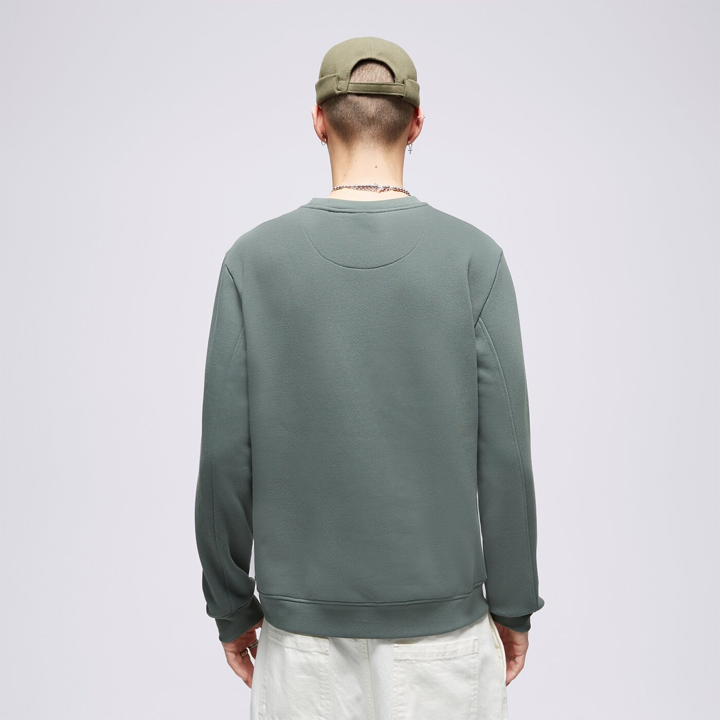 Мъжки суичър CONFRONT СУИТЧЪР ESSENTIAL CREW GREEN cf323blm11001 цвят зелен