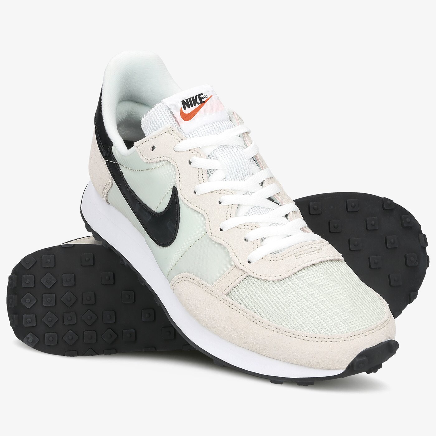 Мъжки маратонки NIKE CHALLENGER OG cw7645-003 цвят бял