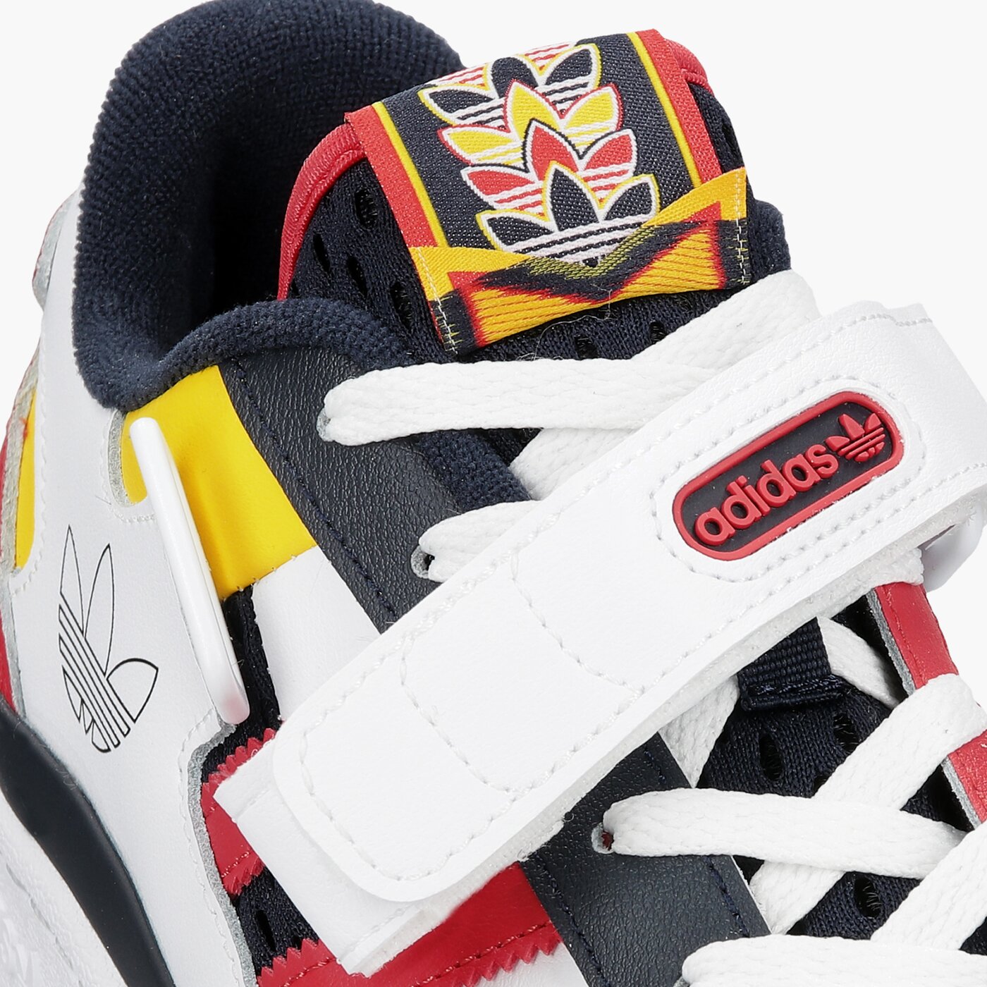 Мъжки маратонки ADIDAS FORUM LOW gz9112 цвят бял