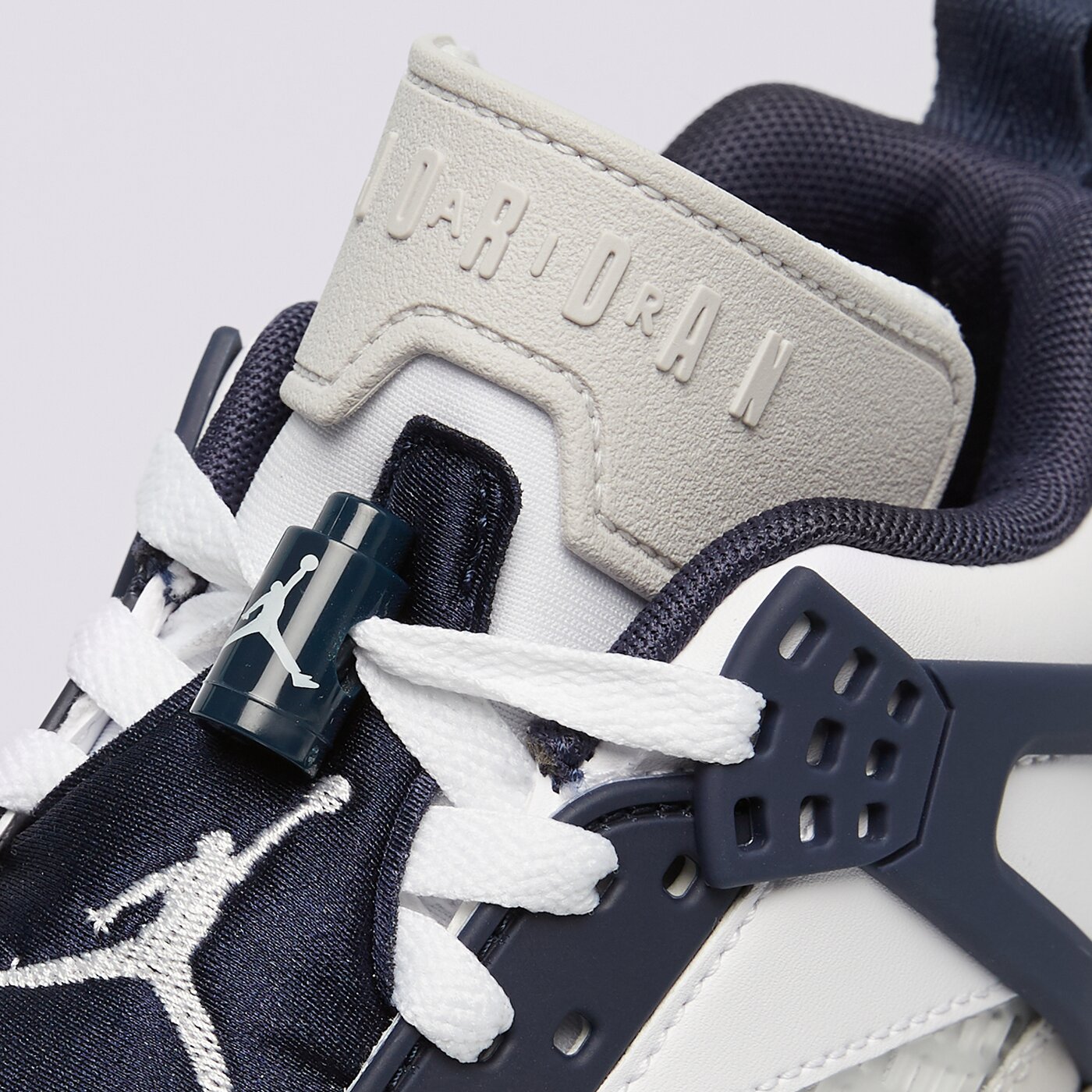 Мъжки маратонки JORDAN SPIZIKE LOW fq1759-140 цвят бял