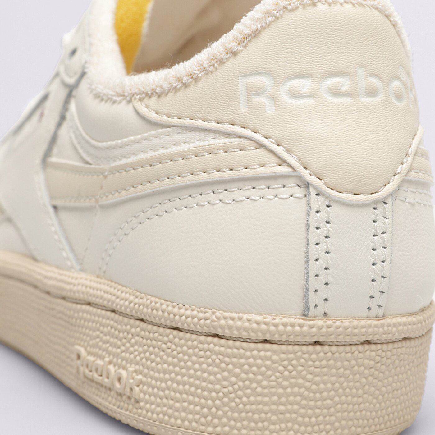 Дамски маратонки REEBOK CLUB C REVENGE VINTAGE 100033096 цвят кремав