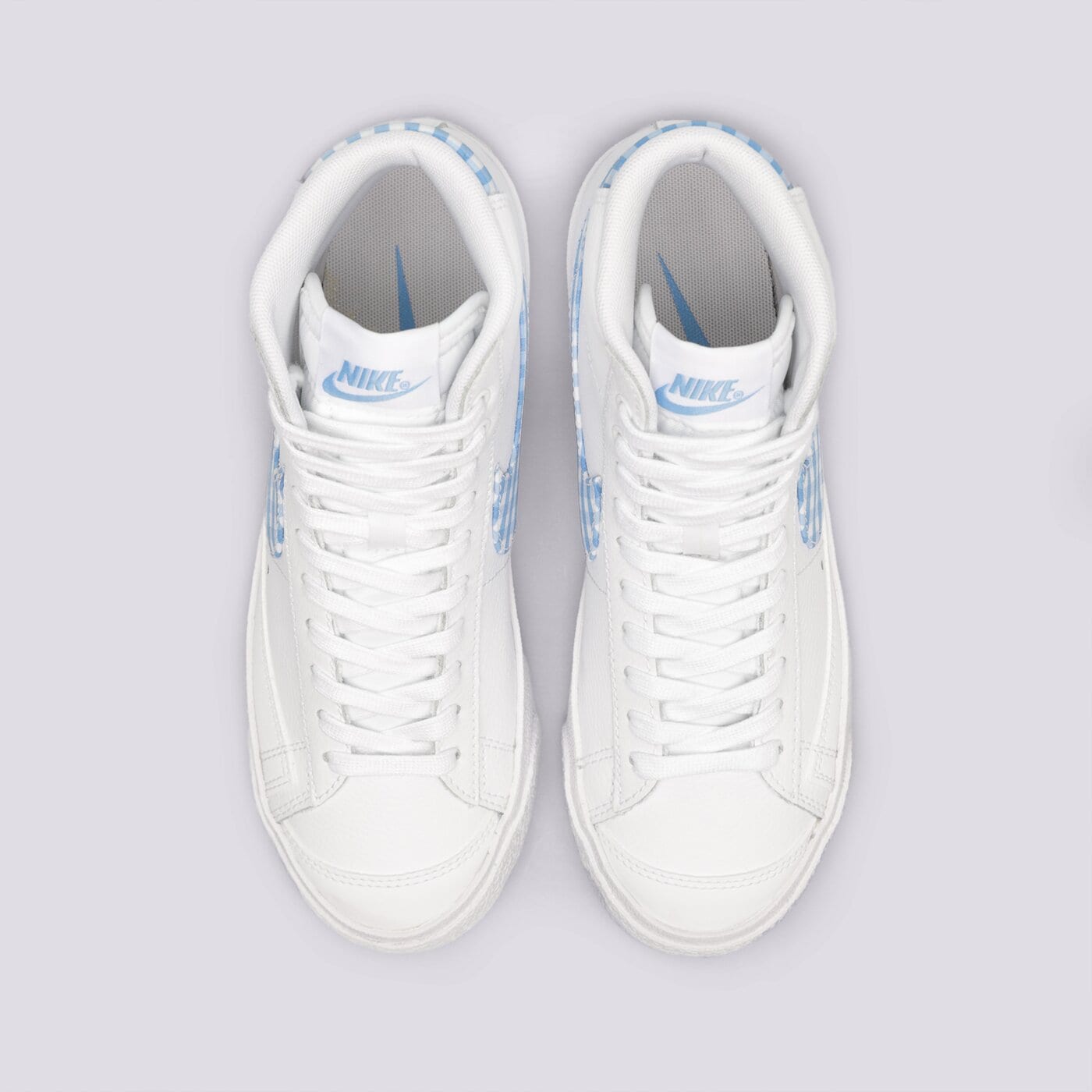 Дамски маратонки NIKE W BLAZER MID '77 EWT fd9163-100 цвят бял