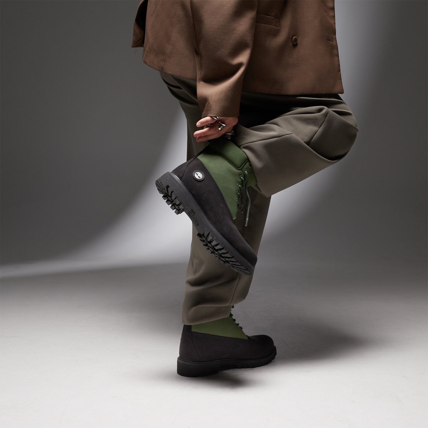 Мъжки зимни обувки TIMBERLAND 6 IN PREMIUM tb0a2p6wejg1 цвят зелен