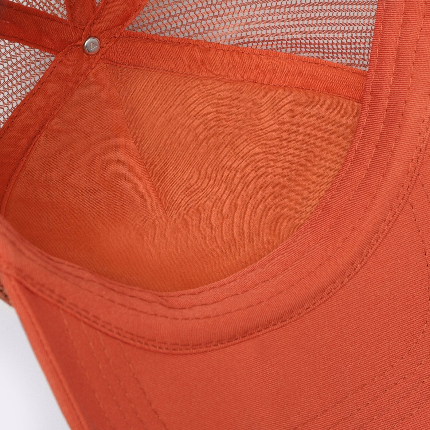 Дамска шапка с козирка HELLY HANSEN ШАПКА HH TRUCKER CAP 67435179 цвят червен