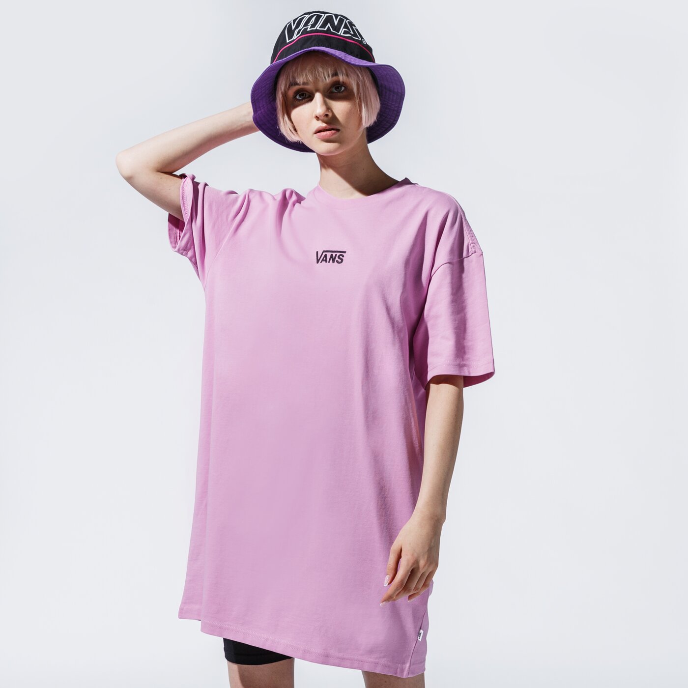 Дамски VANS РОКЛЯ WM CENTER VEE TEE АНЦУГS ORCHID vn0a4ru20fs1 цвят виолетов