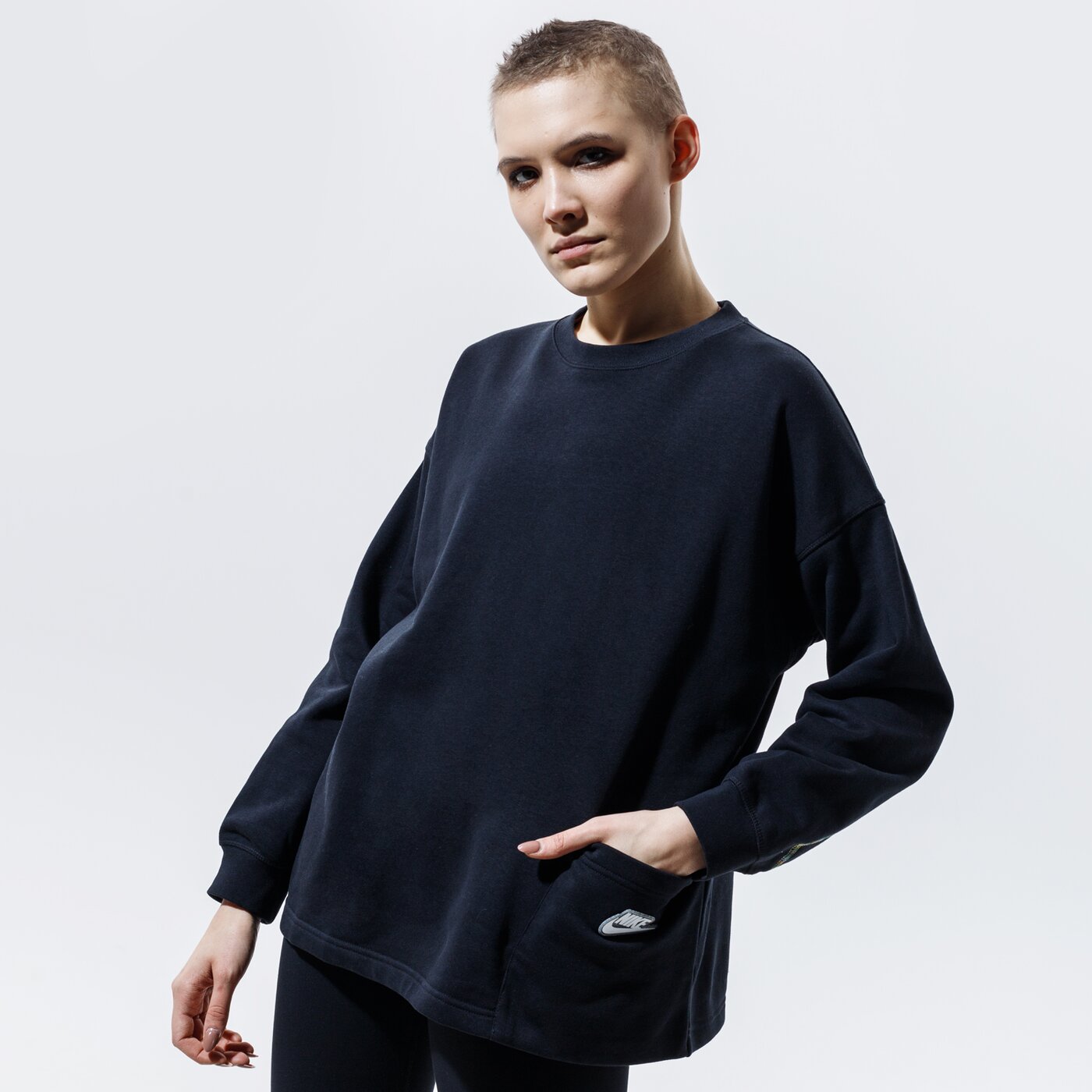 Дамски суичър NIKE СУИТЧЪР SPORTSWEAR cz9243-010 цвят черен