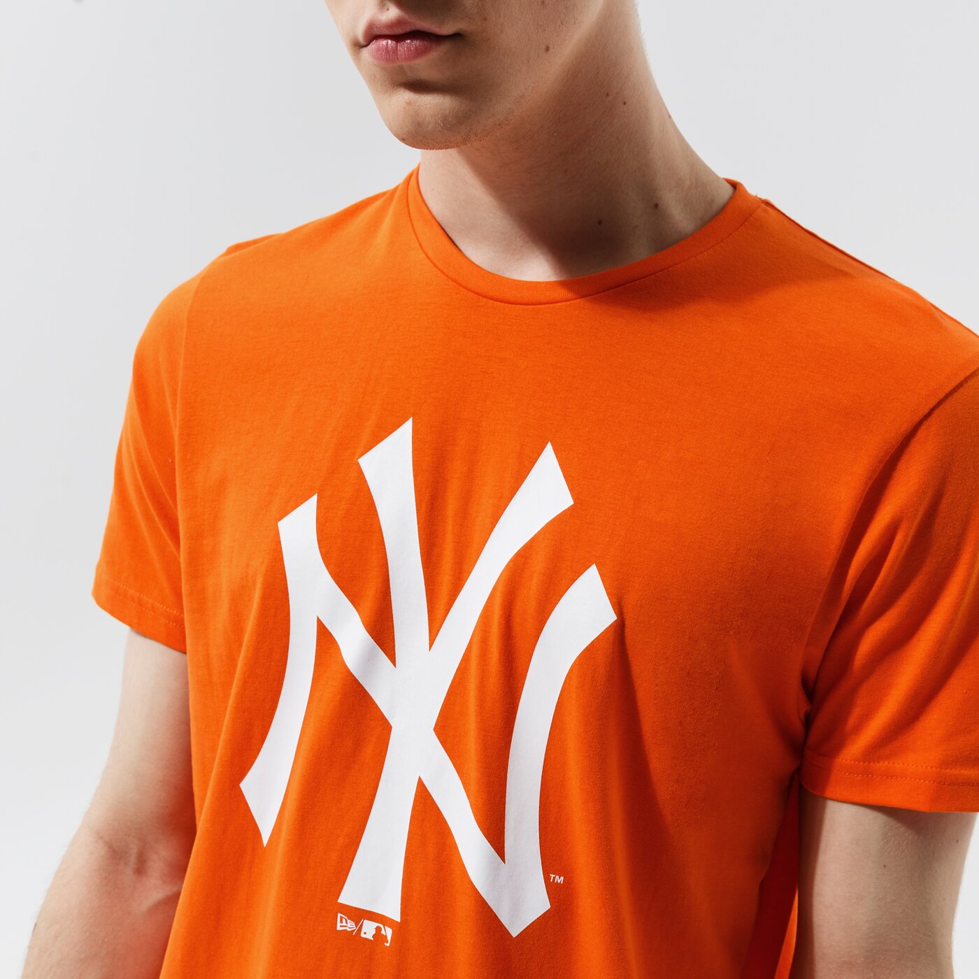 Мъжка тениска NEW ERA ТЕНИСКА MLB SEASONAL TEAM LOGO TEE NEYYAN SORWHI 12827226 цвят горчица