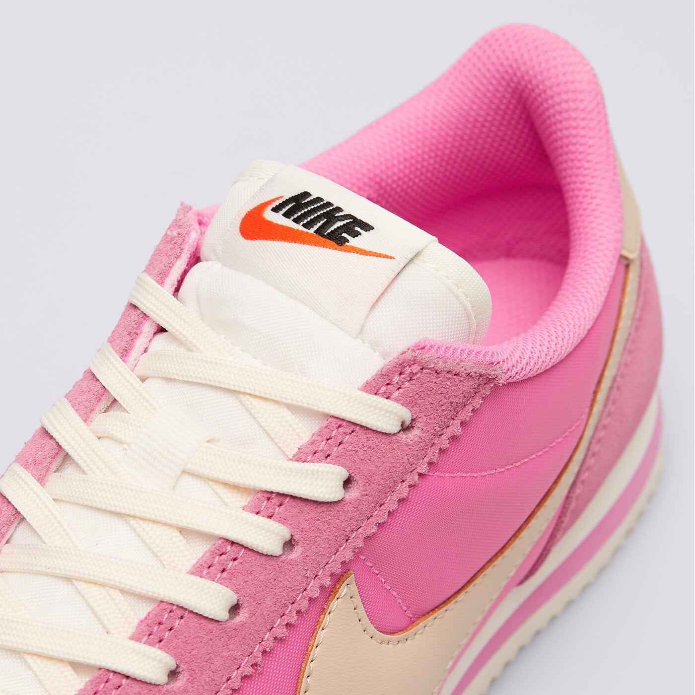 Дамски маратонки NIKE W CORTEZ SE  if1764-601 цвят розов