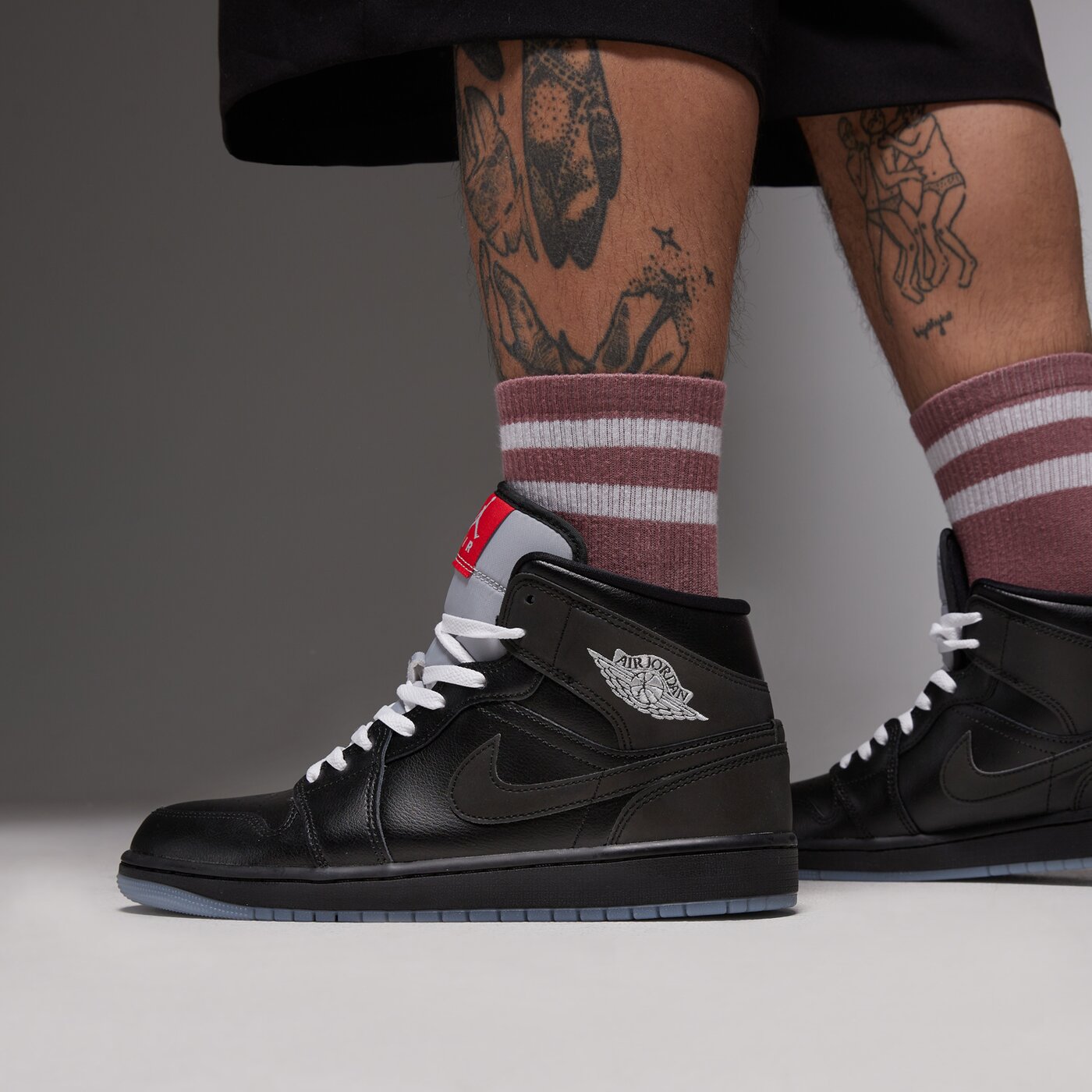 Мъжки маратонки AIR JORDAN 1 MID SE hv5177-010 цвят черен