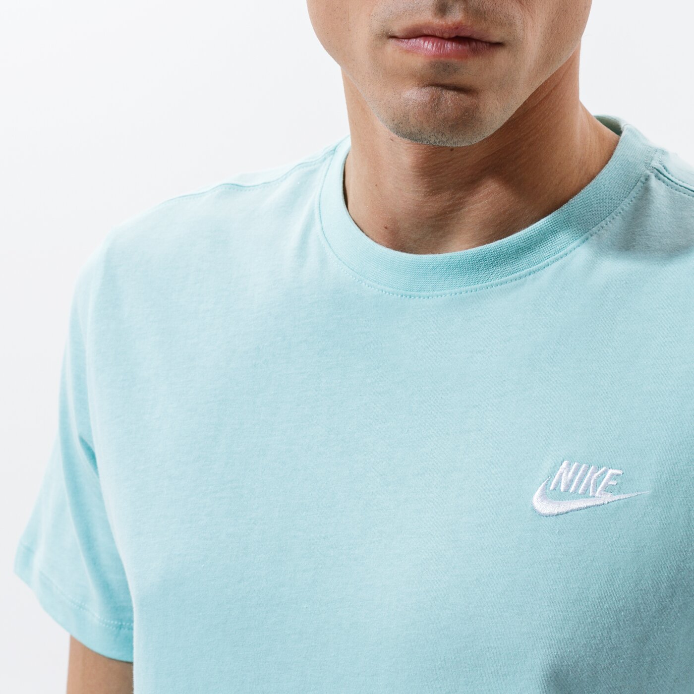 Мъжка тениска NIKE ТЕНИСКА SPORTSWEAR CLUB ar4997-382 цвят син