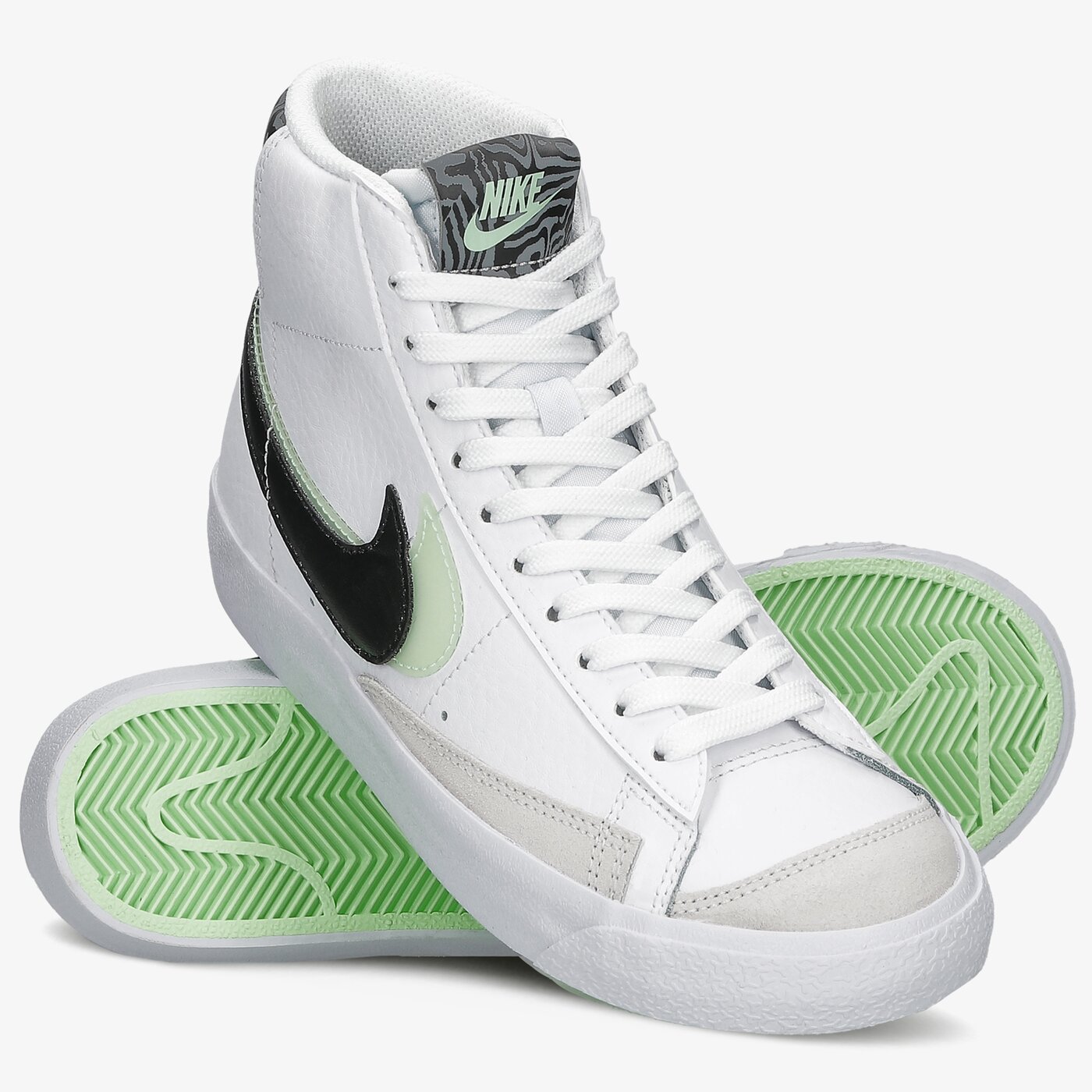 Детски маратонки NIKE BLAZER MID '77 SE dd1847-100 цвят бял