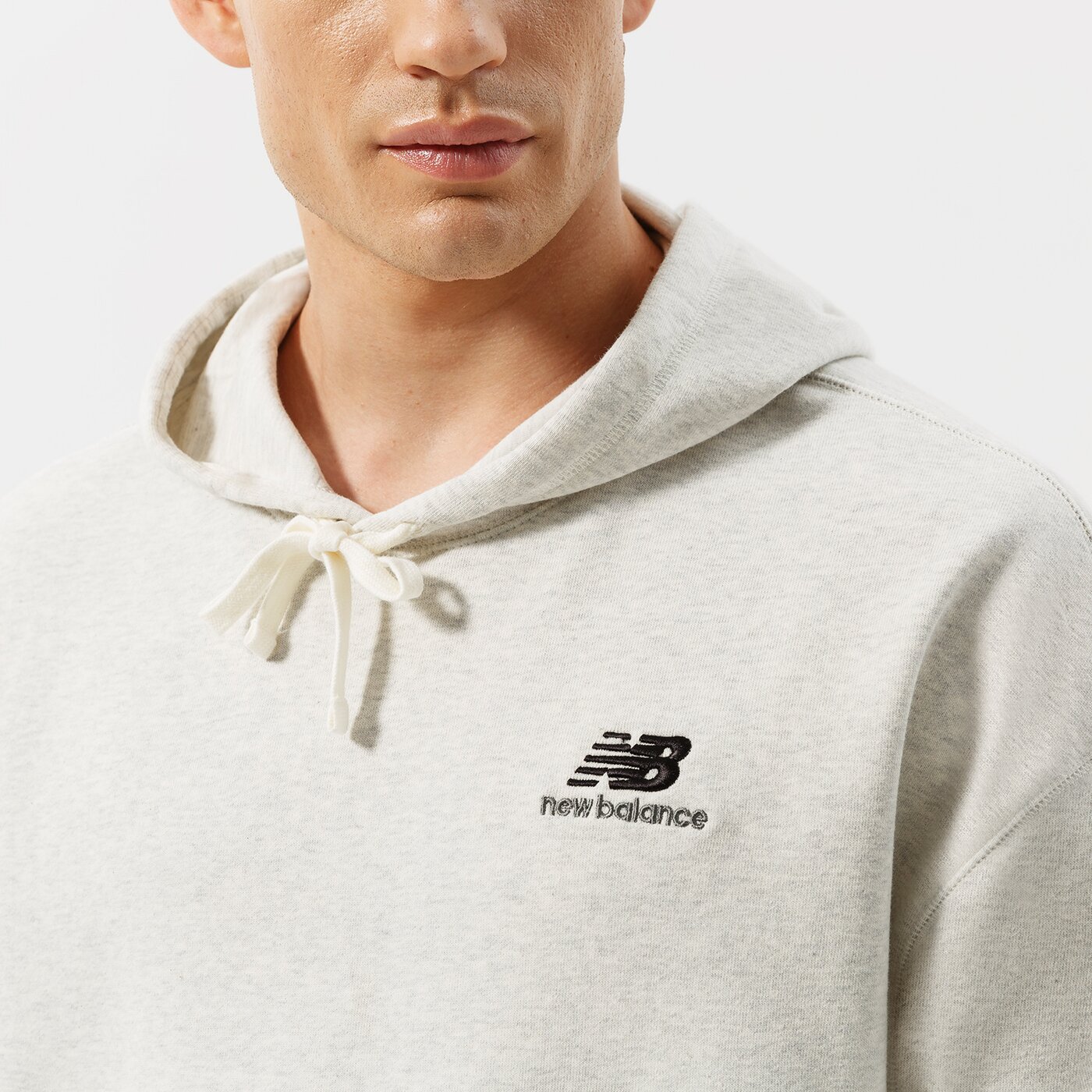 Дамски суичър NEW BALANCE СУИТЧЪР С КАЧУЛКА NB ESSENTIALS UNI-SSENTIALS CR ut21502sah цвят сив