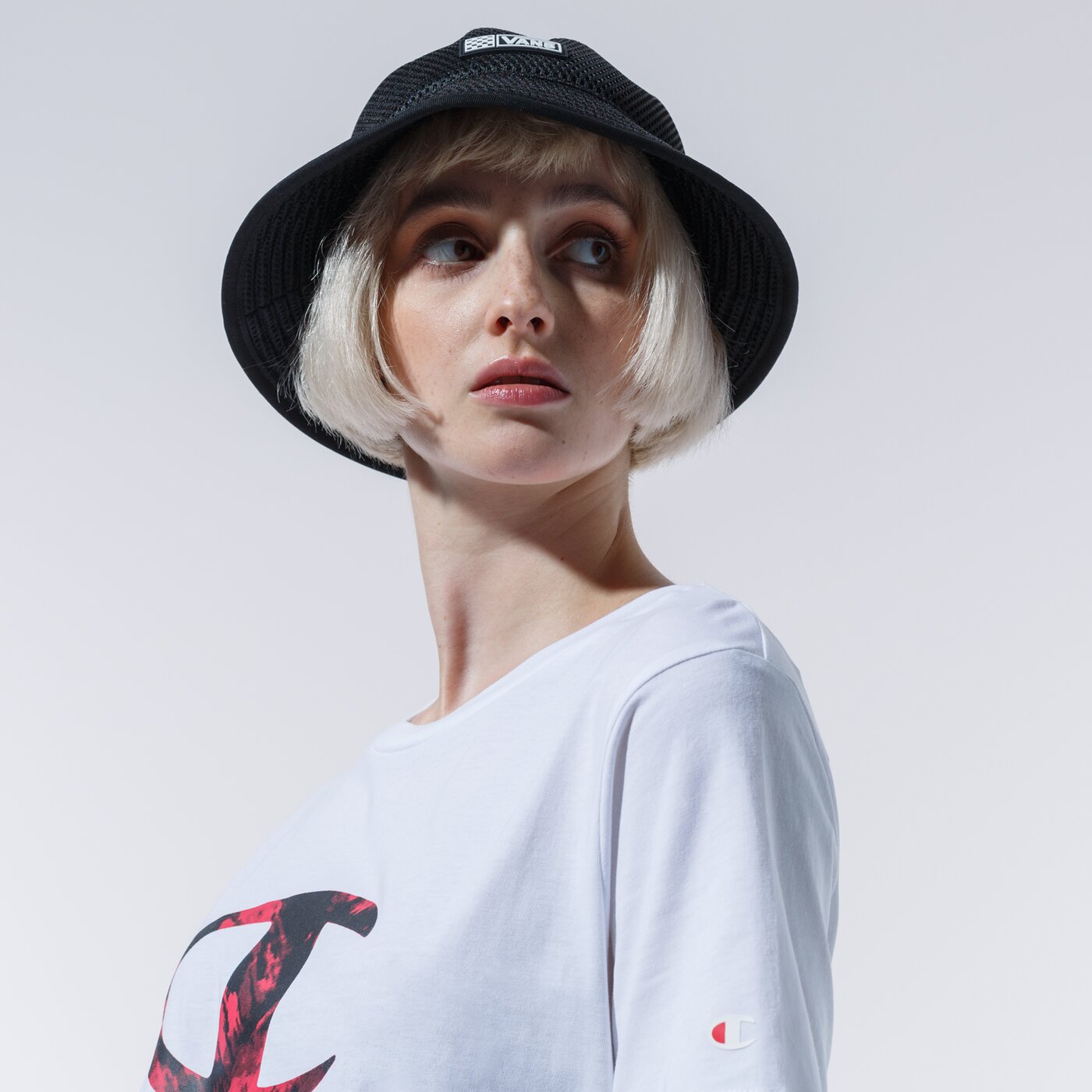 Дамска тениска CHAMPION ТЕНИСКА LADY PRINTED LOGO TEE 113699ww001 цвят бял