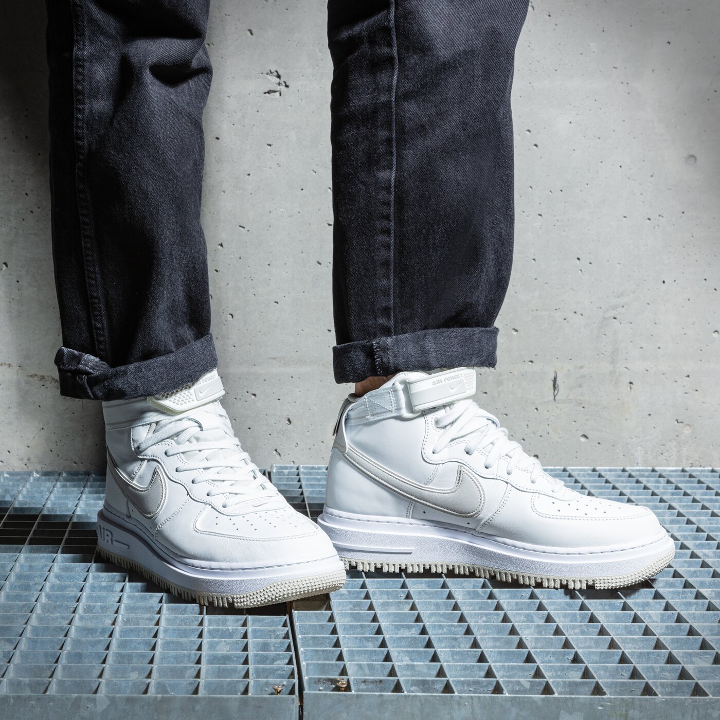 Мъжки маратонки NIKE AIR FORCE 1 da0418-100 цвят бял