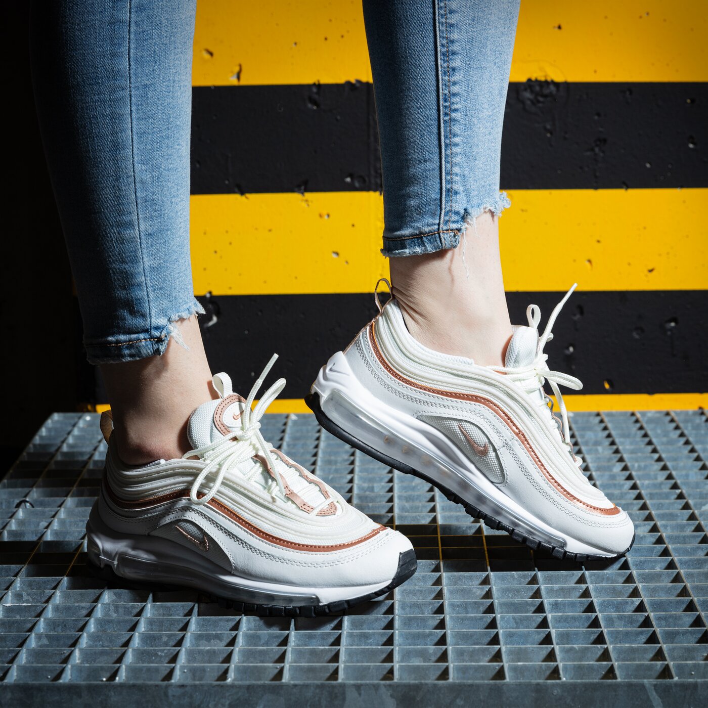 Детски маратонки NIKE AIR MAX 97 921522-109 цвят бял