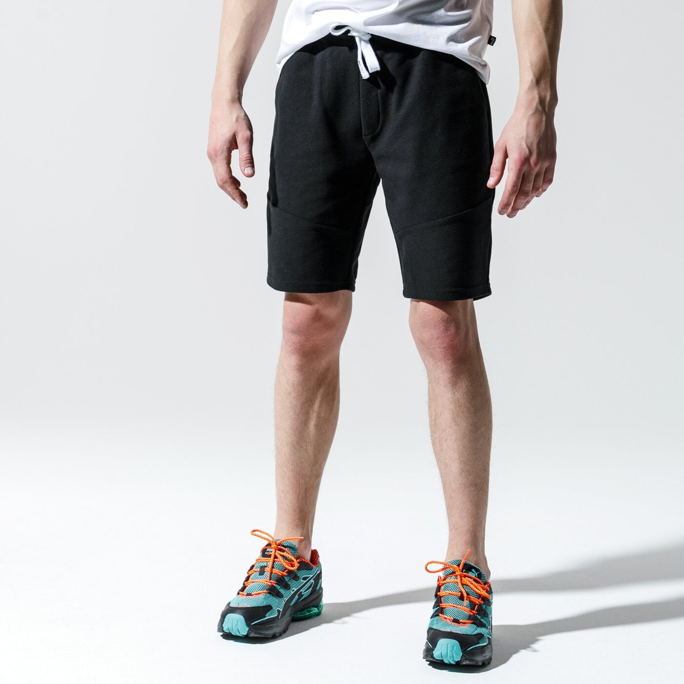 Мъжки къси панталони CONFRONT ШОРТИ DAVOS cf120szm28002 цвят черен