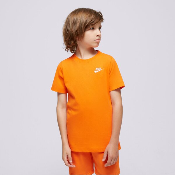 Детска тениска NIKE ТЕНИСКА SPORTSWEAR BOY ar5254-819 цвят оранжев