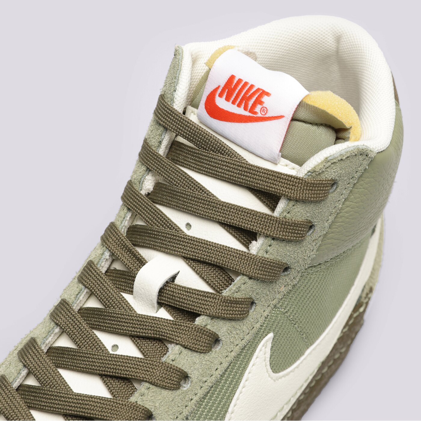 Мъжки маратонки NIKE BLAZER MID PRO CLUB dq7673-301 цвят каки