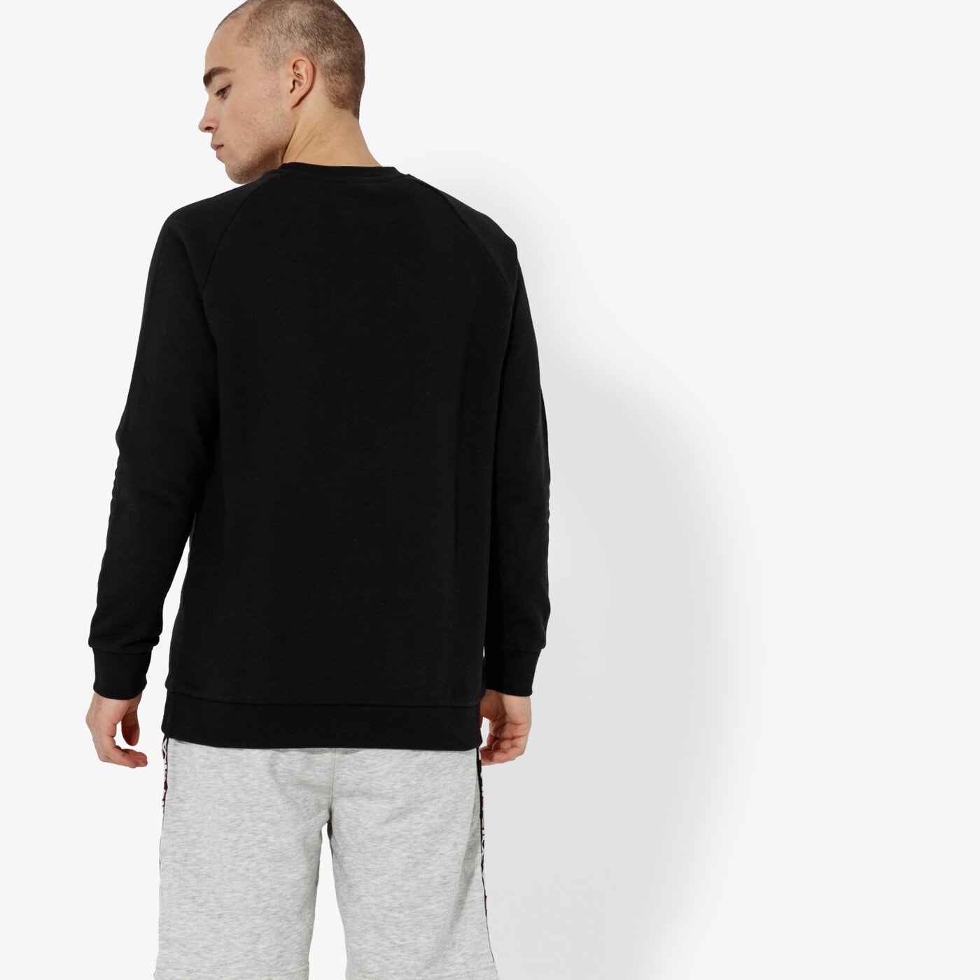 Мъжки суичър ADIDAS СУИТЧЪР ESSENTIAL CREW ADICOLOR dv1600 цвят черен