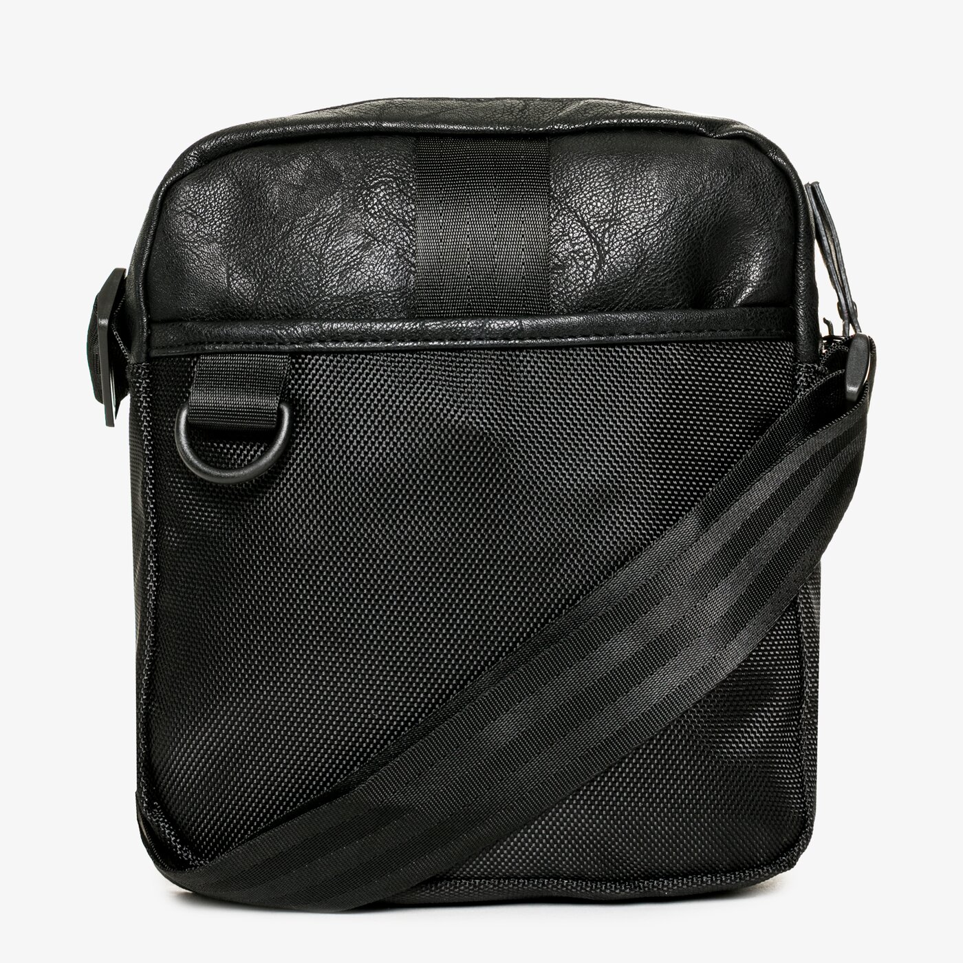 Дамски сак CONFRONT ЧАНТА KOBE  cf38bug62001 цвят черен