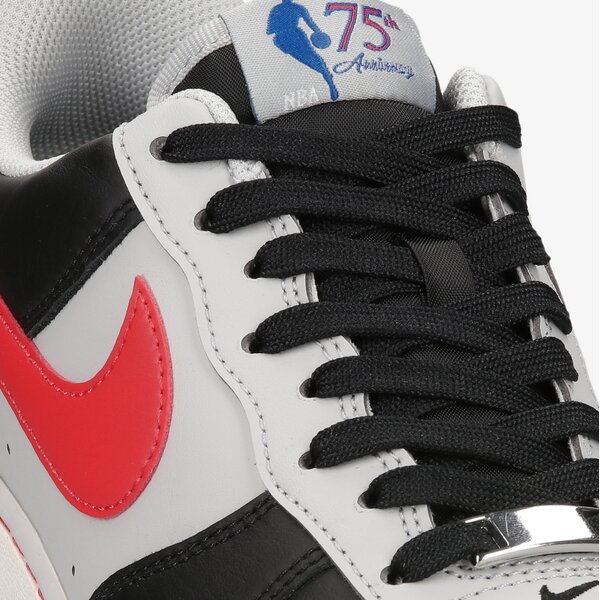 Мъжки маратонки NIKE AIR FORCE 1 '07 LV8 EMB dc8874-001 цвят черен