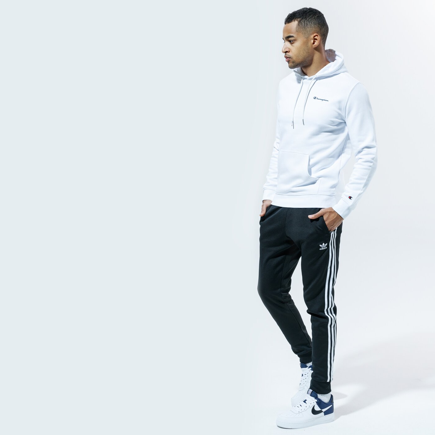 Мъжки суичър CHAMPION СУИТЧЪР С КАЧУЛКА HOODED SWEATSHIRT 214749ww001 цвят бял