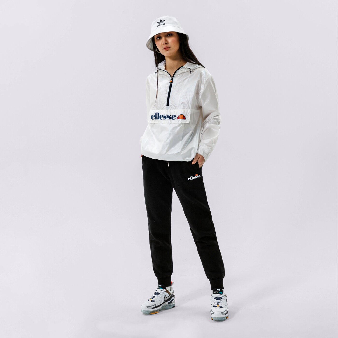 Дамски панталони ELLESSE ПАНТАЛОНИ HALLOULI JOG PANTS BLK sgk13652011 цвят черен