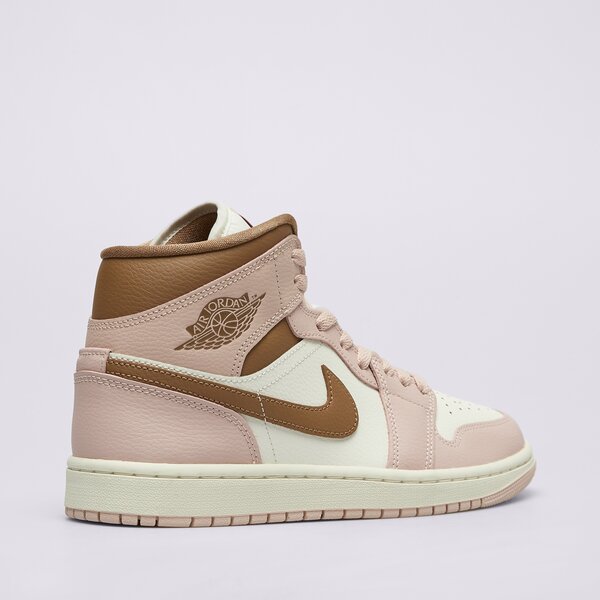 Дамски маратонки AIR JORDAN 1 MID  bq6472-620 цвят оранжев