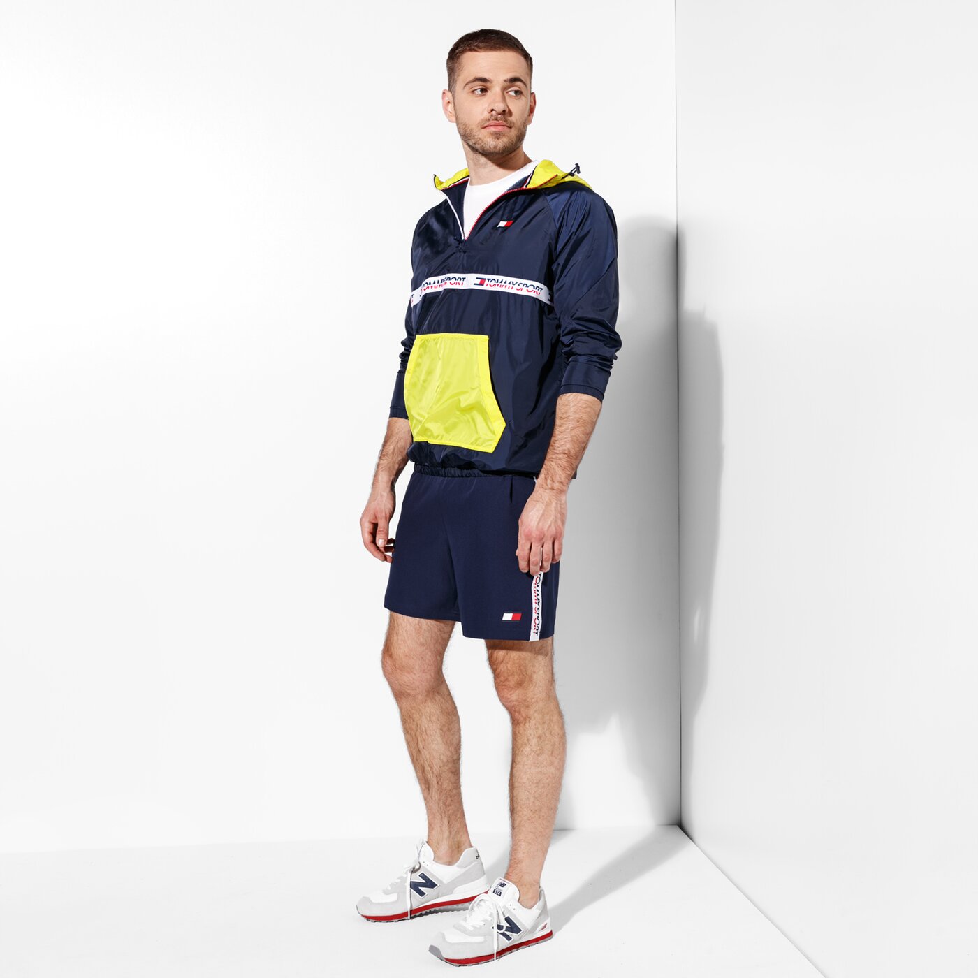 Мъжки къси панталони TOMMY SPORT ШОРТИ TAPING 72 s20s200006401 цвят тъмносин