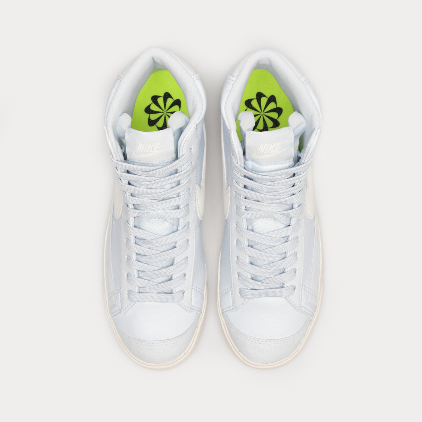 cq4277 nike