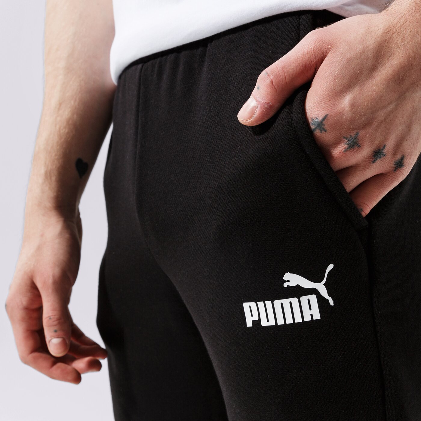 Мъжки панталони PUMA ПАНТАЛОНИ ESS LOGO PANTS FL CL - PUMA BLACK 58671401 цвят черен