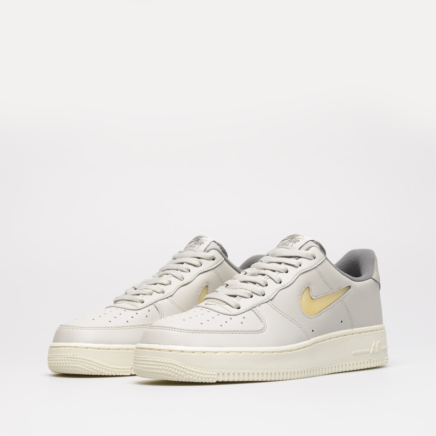 Мъжки маратонки NIKE AIR FORCE 1 '07 LX dc8894-001 цвят сив